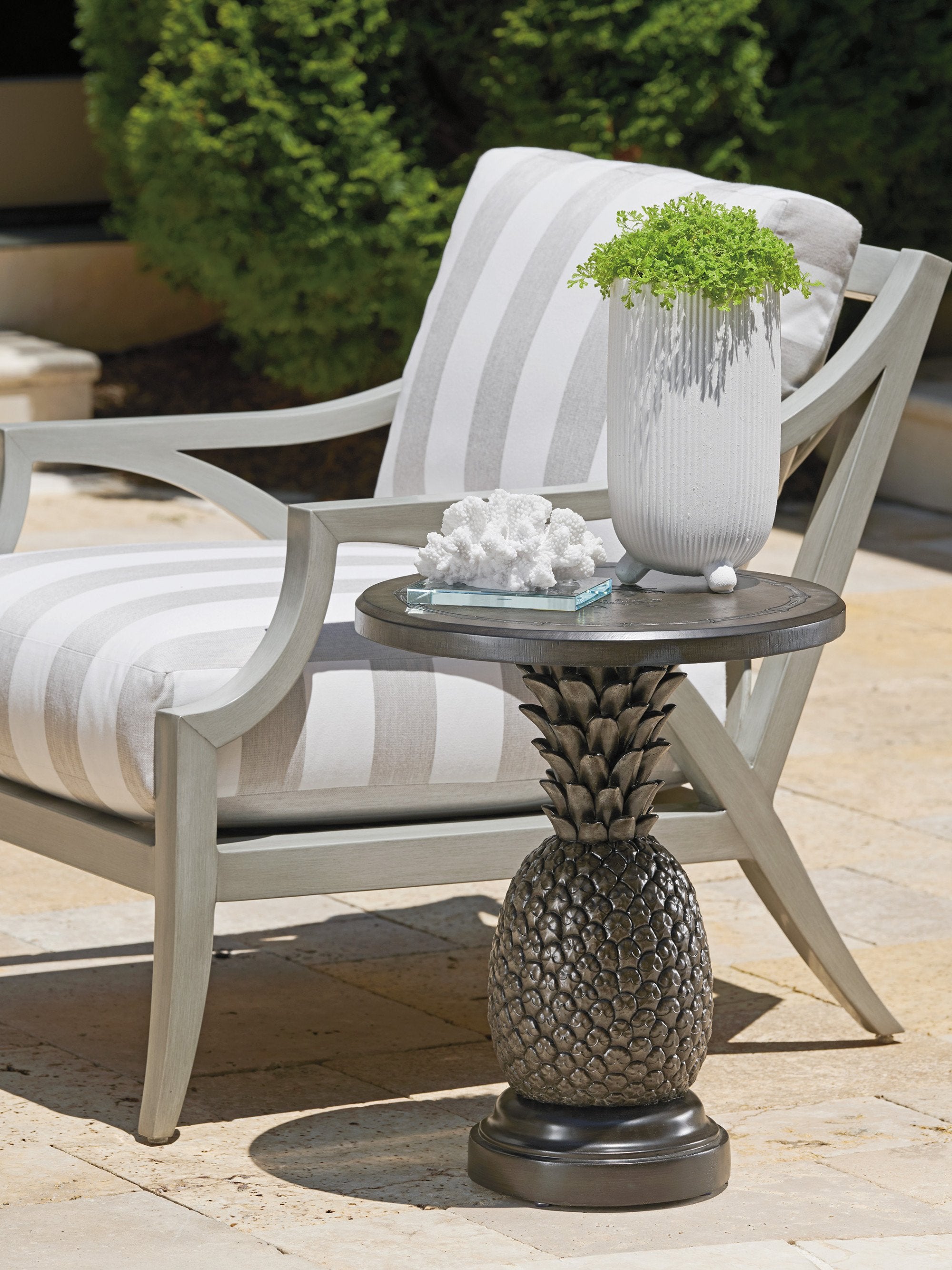 Tommy Bahama Outdoor Alfresco Living Pineapple Table