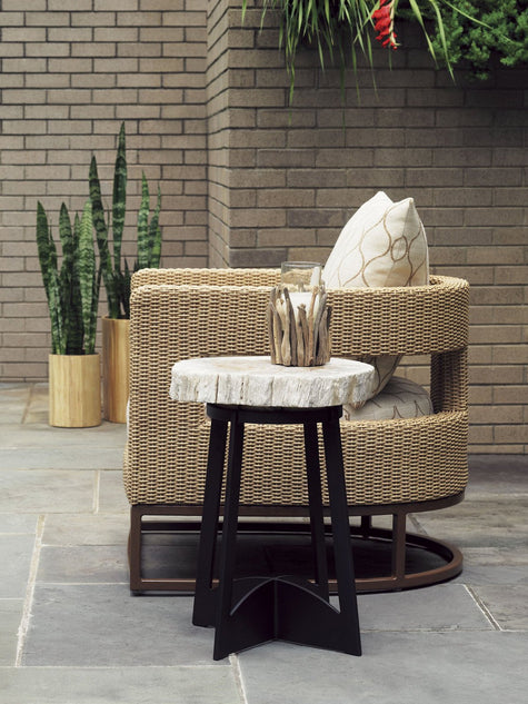 Tommy Bahama Outdoor Alfresco Living Petrified Wood Table