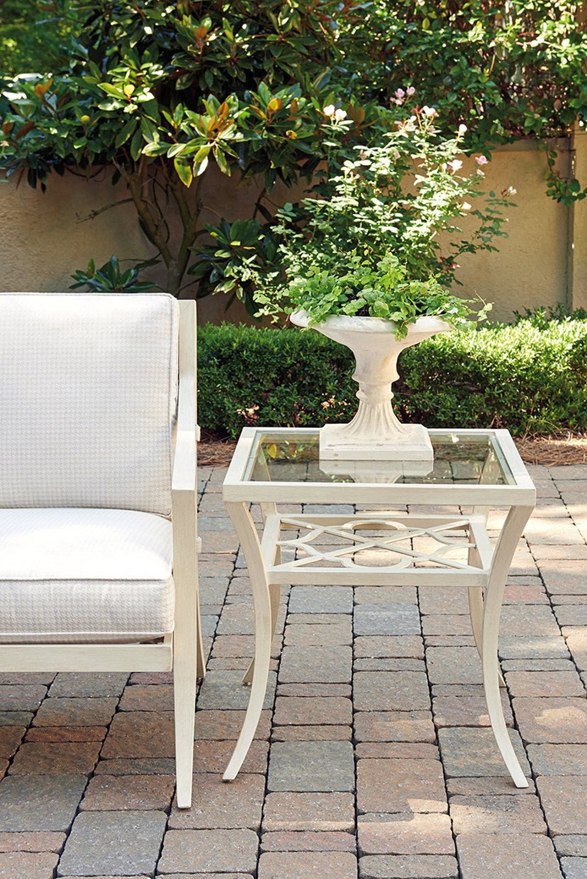 Tommy Bahama Outdoor Misty Garden Square End Table