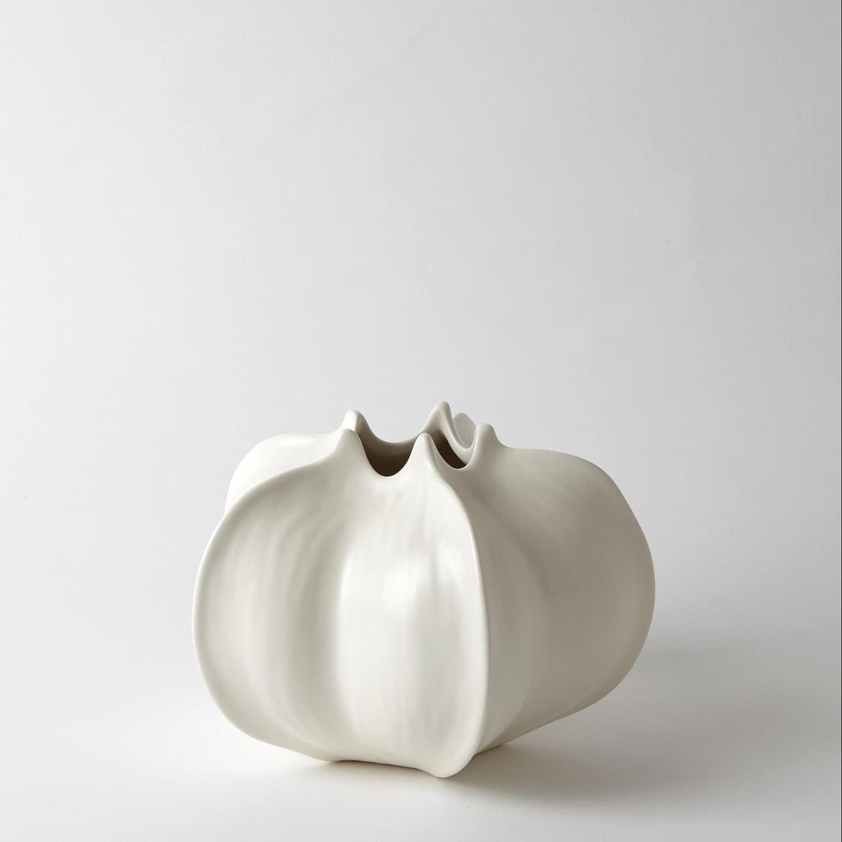 Global Views Star Fruit Vase