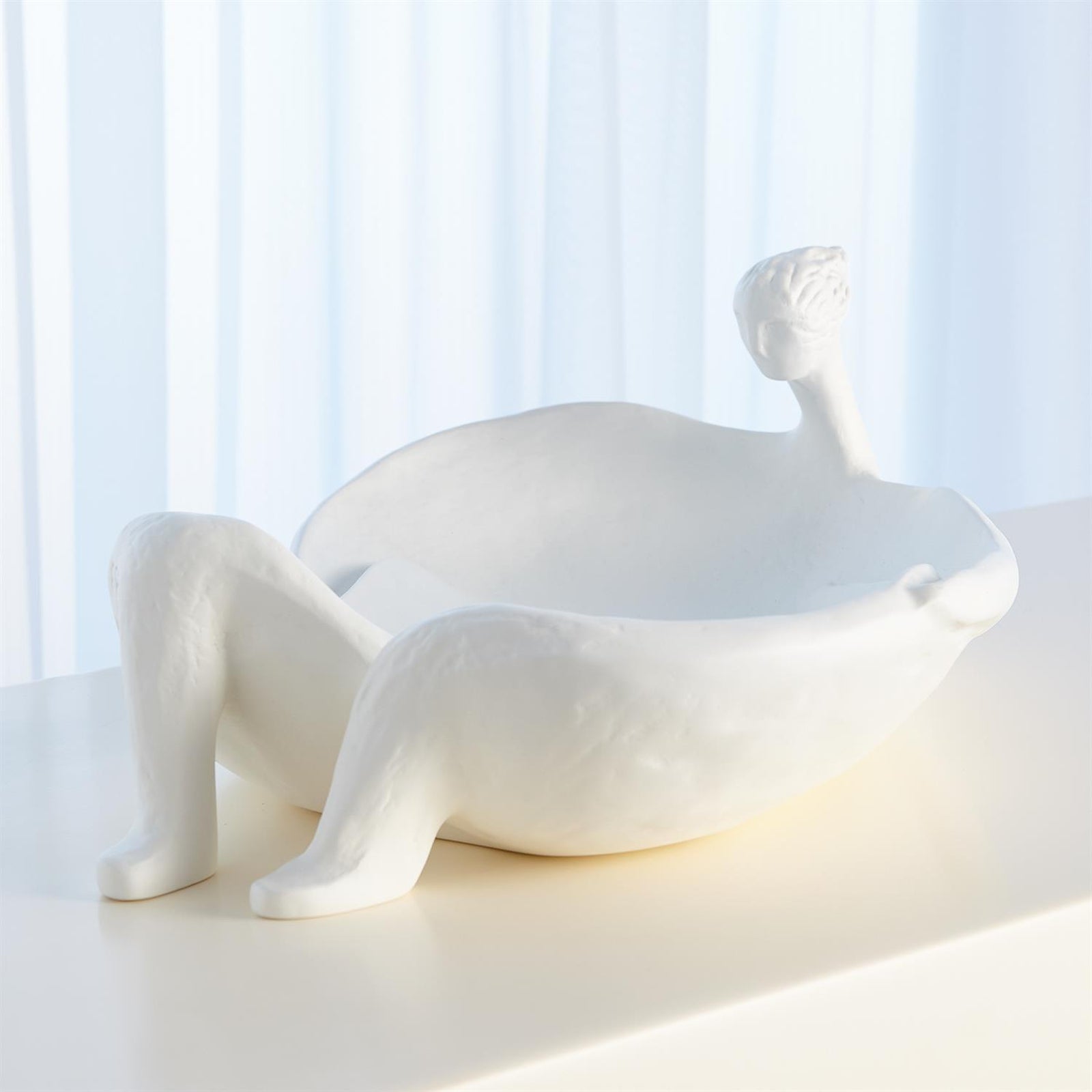 Global Views White La Femme Baignoire Sculpture