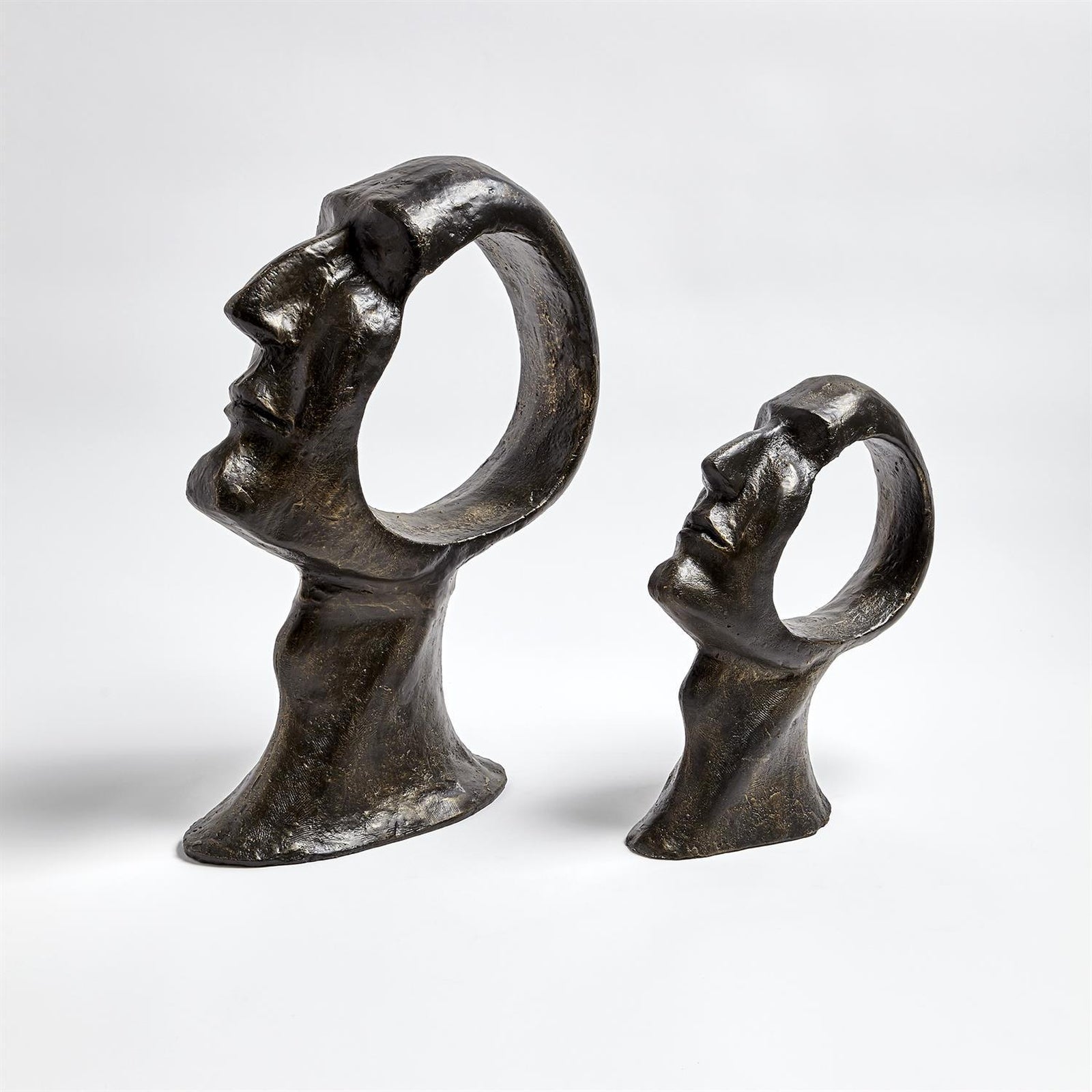 Global Views Hollow Head