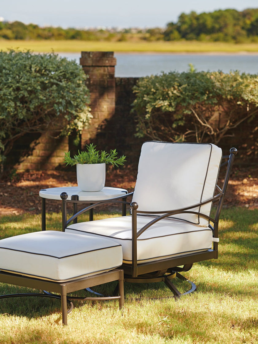 Tommy Bahama Outdoor Pavlova Swivel Lounge Chair