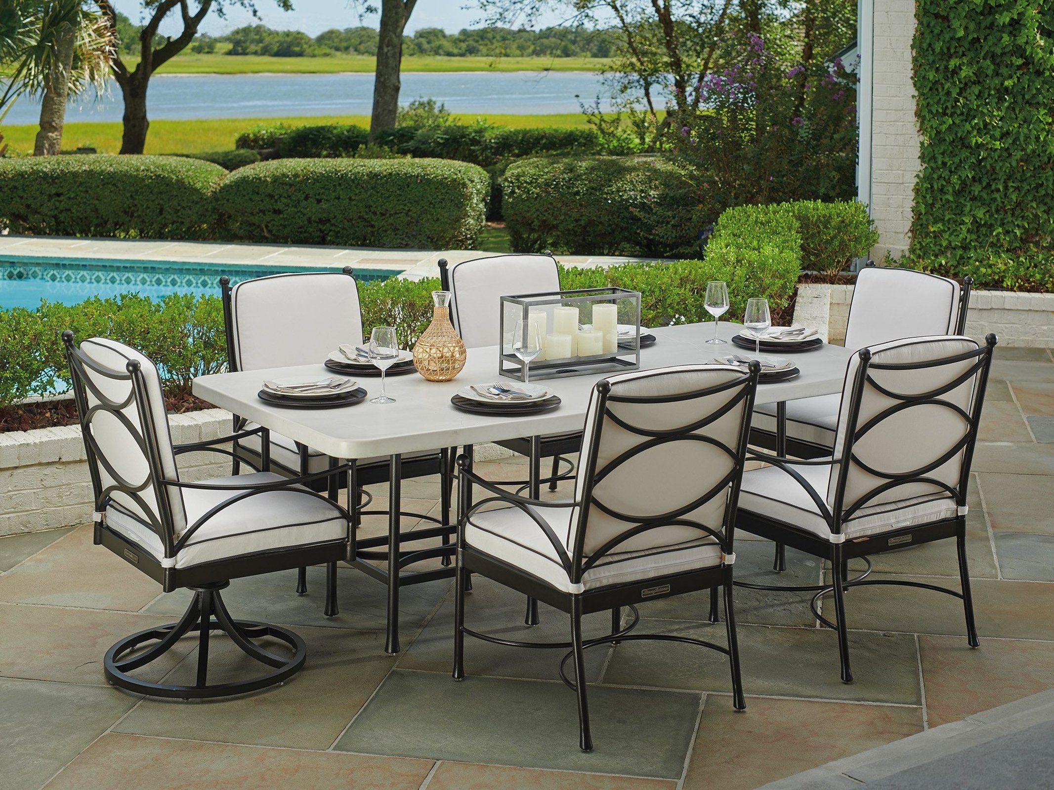 Tommy Bahama Outdoor Pavlova Swivel Rocker Dining Chair 3911