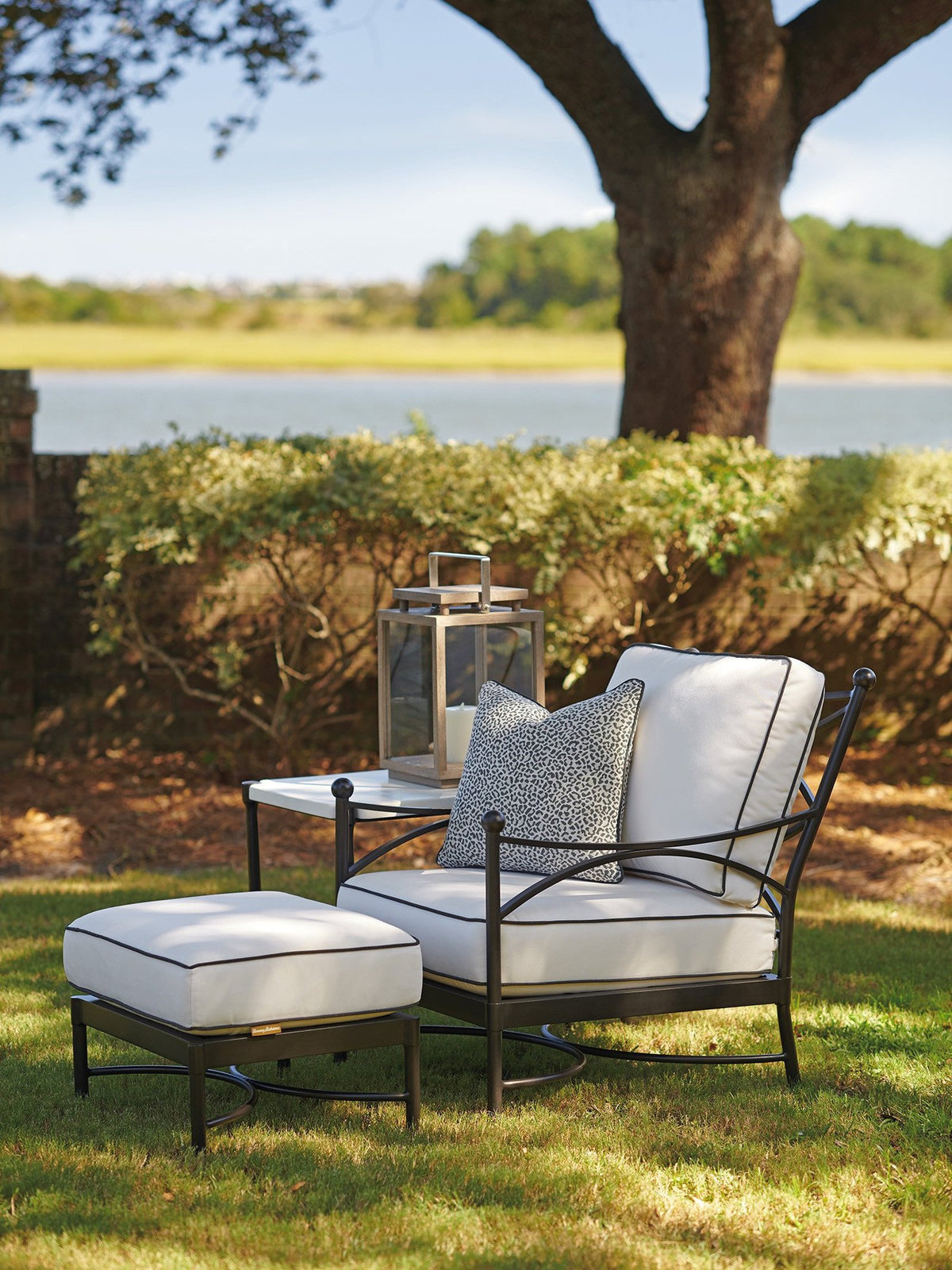 Tommy Bahama Outdoor Pavlova Ottoman