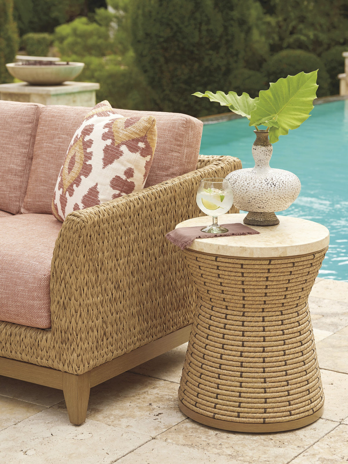 Tommy Bahama Outdoor Los Altos Valley View Round Side Table