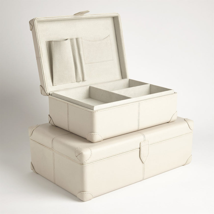 Global Views Tiburtina Box by Ashley Childers