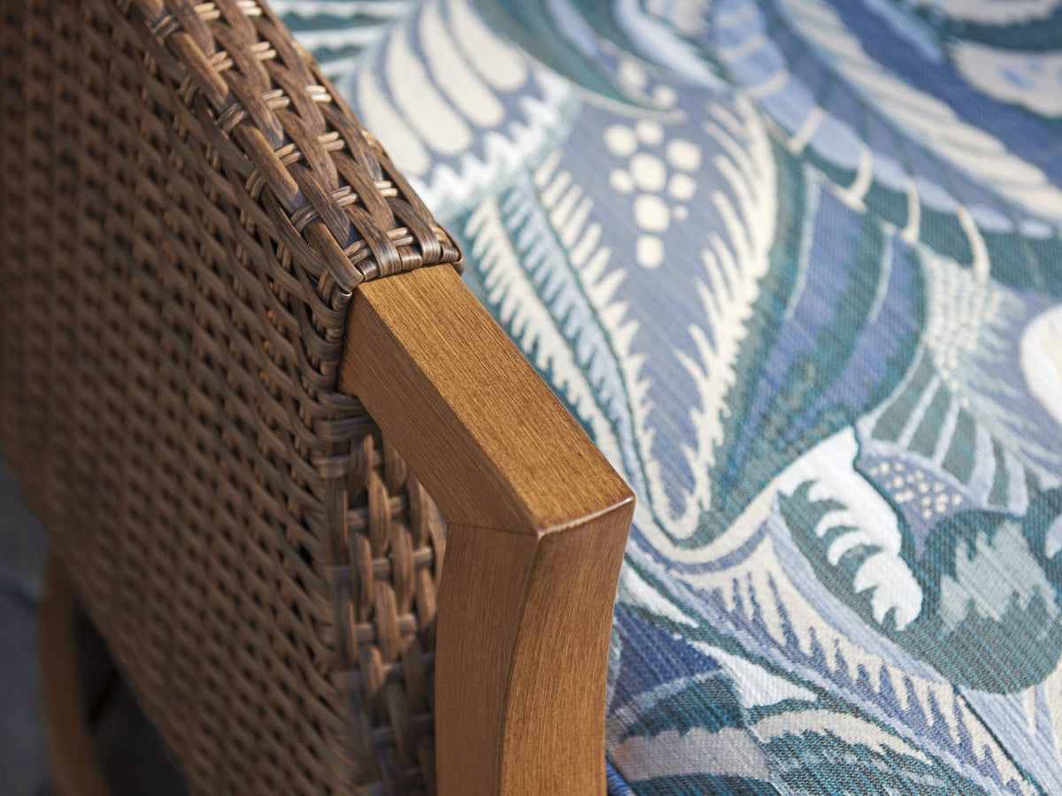 Tommy Bahama Outdoor Harbor Isle Swivel Rocker Lounge Chair