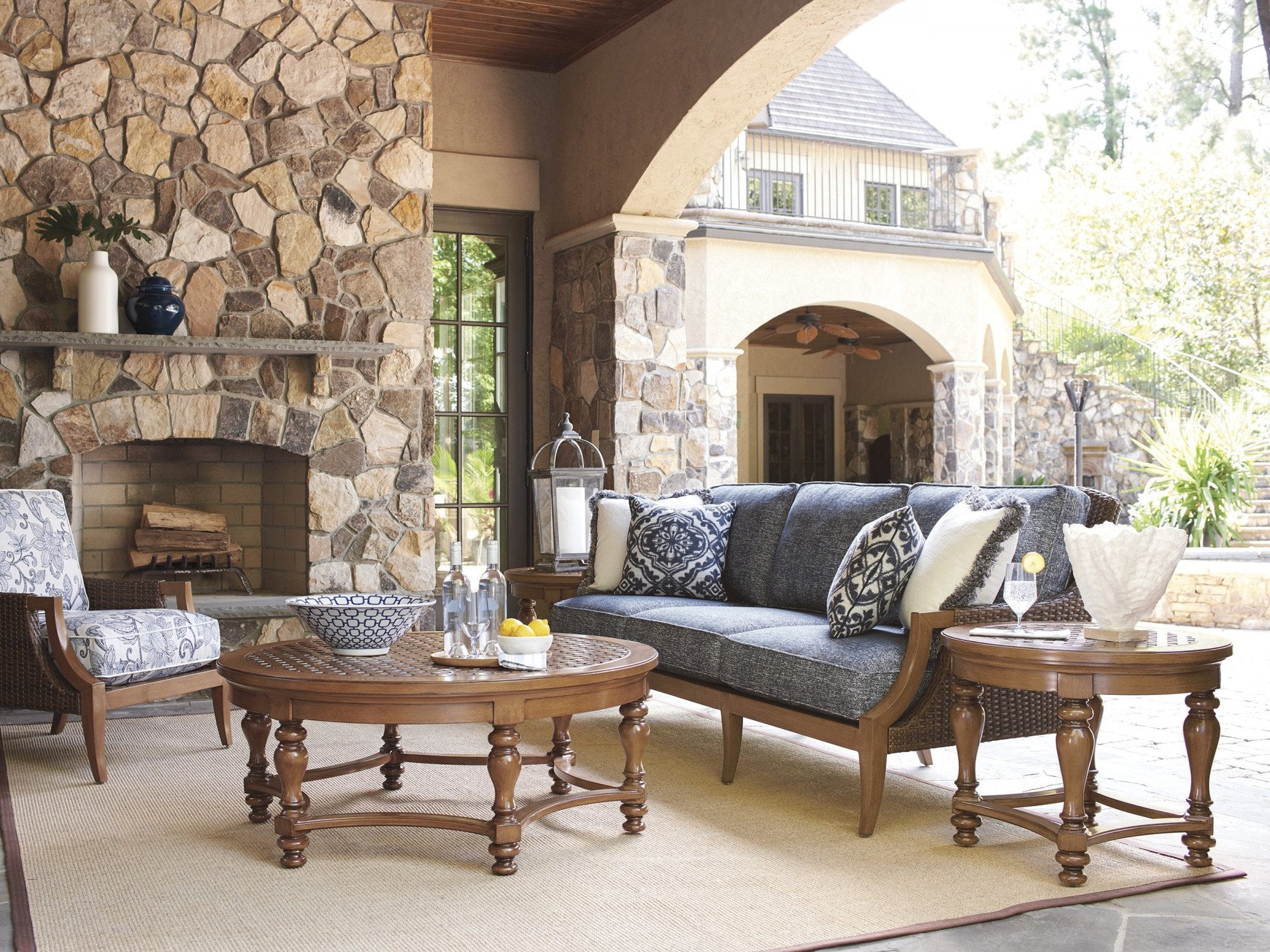 Tommy Bahama Outdoor Harbor Isle Sofa