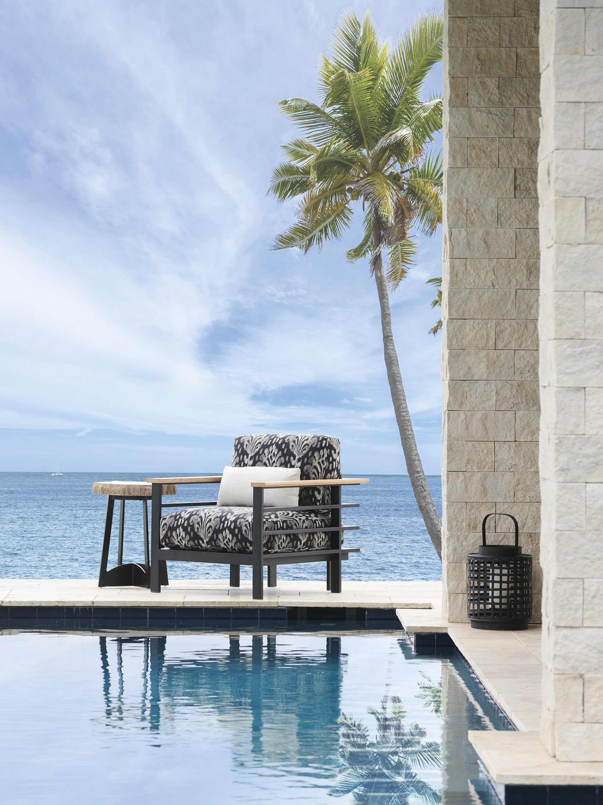 Tommy Bahama Outdoor South Beach Lounge Chair