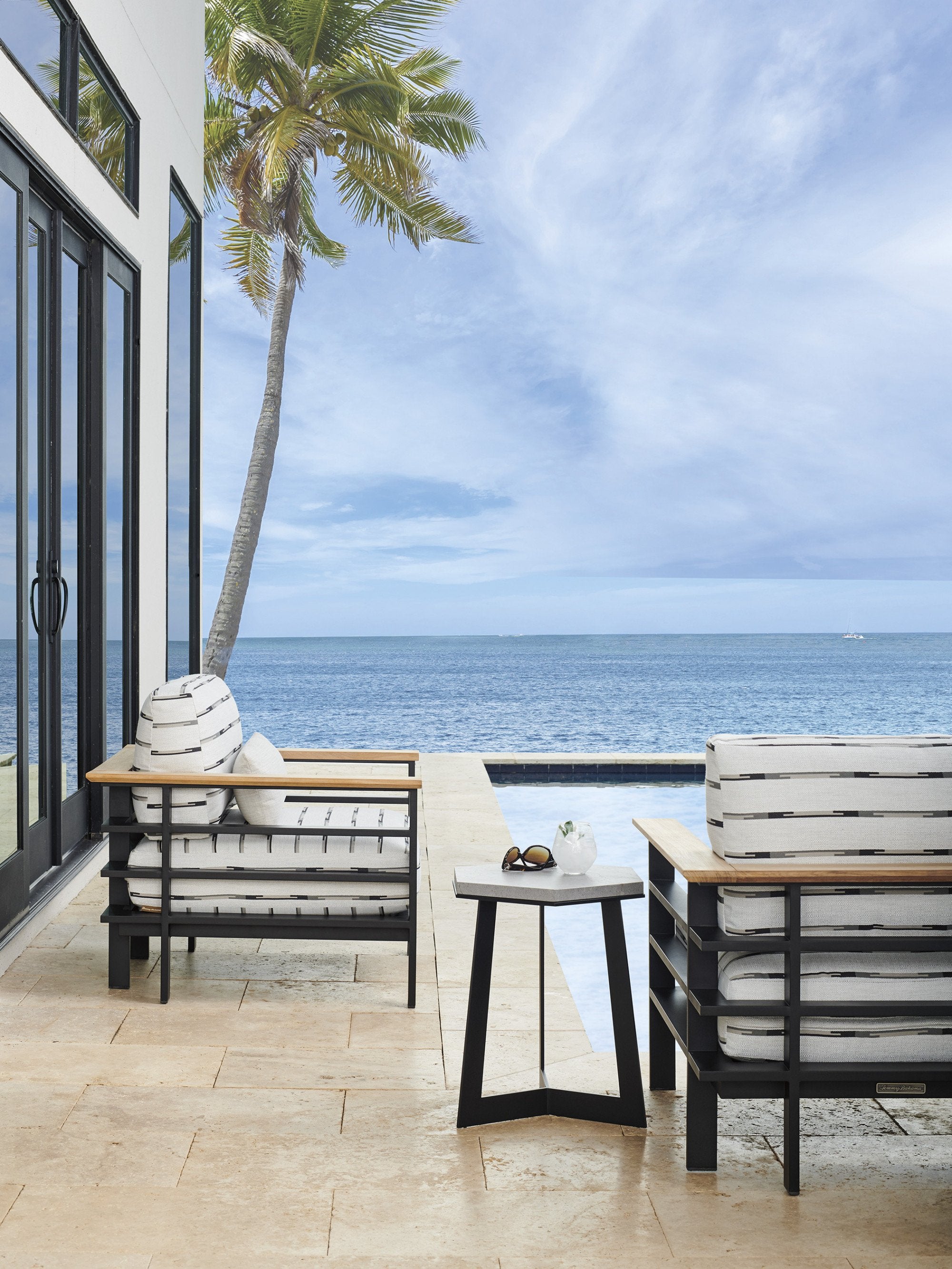 Tommy Bahama Outdoor South Beach Spot Table