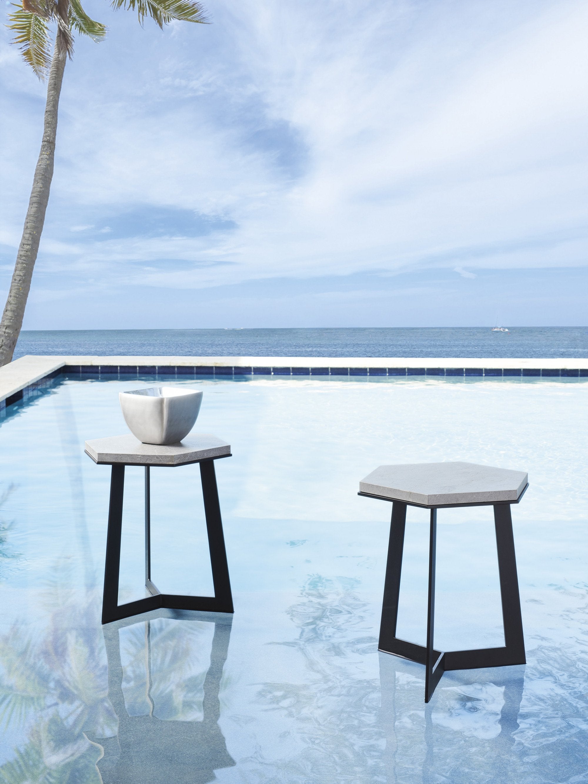 Tommy Bahama Outdoor South Beach Spot Table