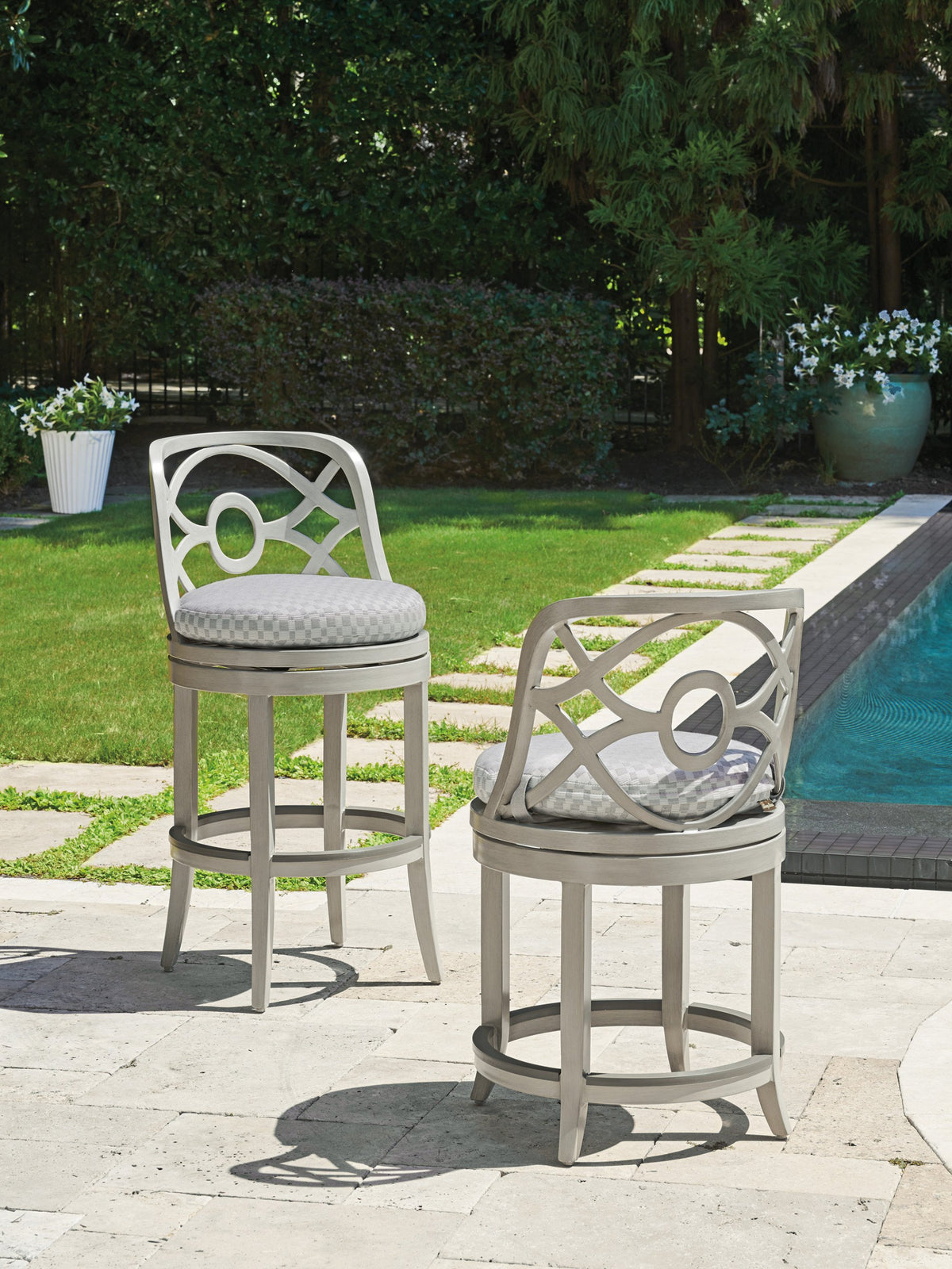 Tommy Bahama Outdoor Silver Sands Swivel Bar Stool