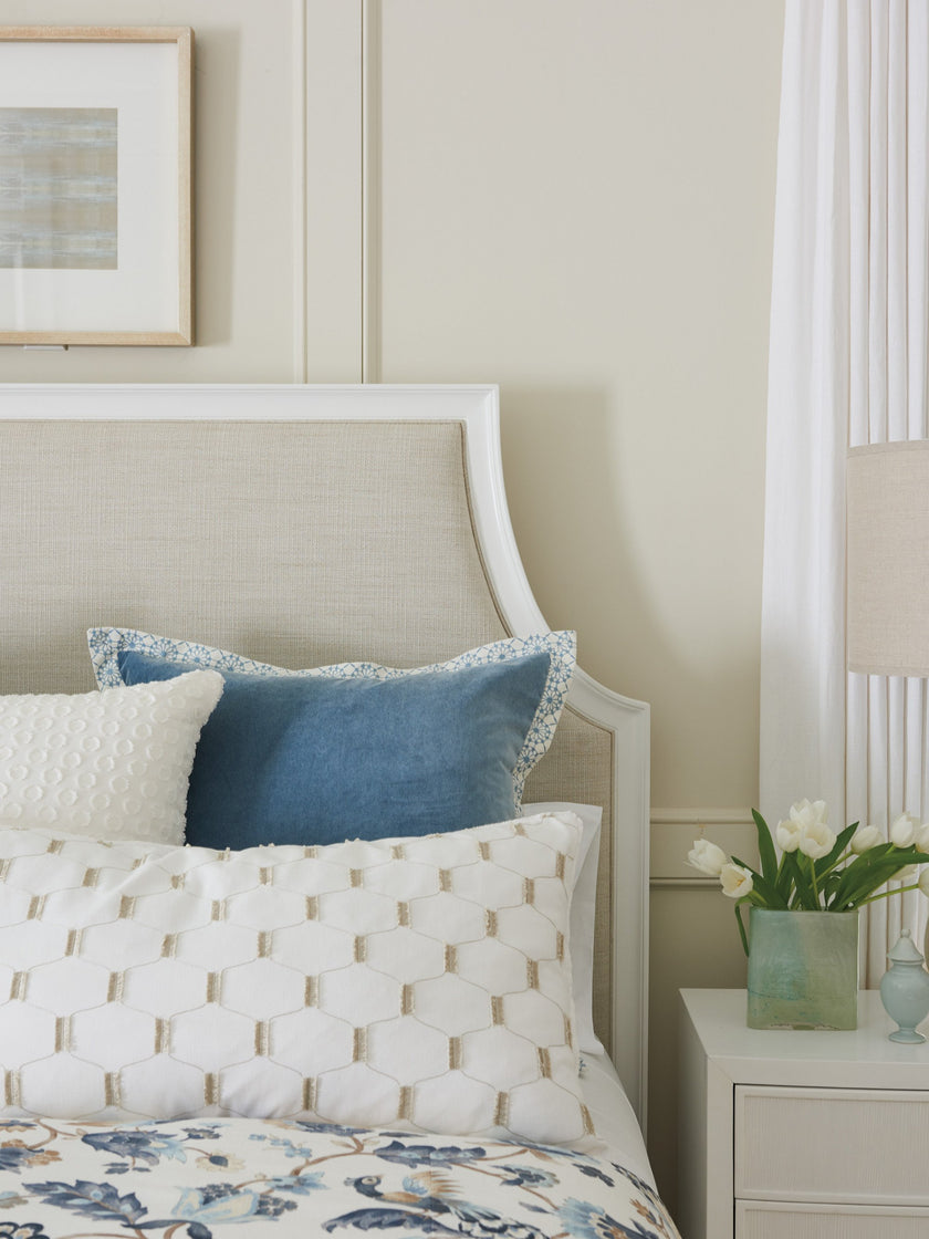 Lexington Avondale Inverness Upholstered Cal King Bed