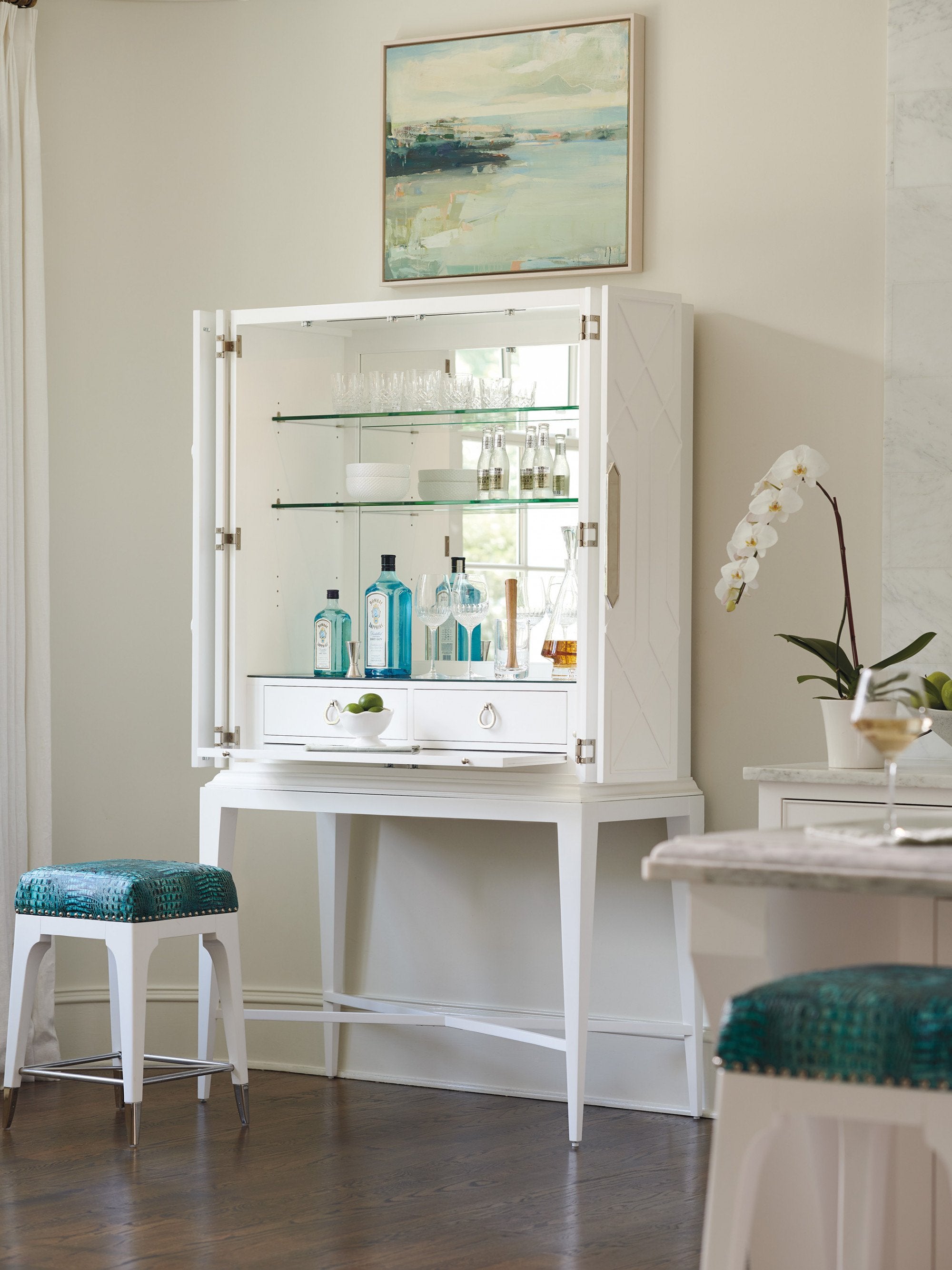 Lexington Avondale Elmhurst Bar