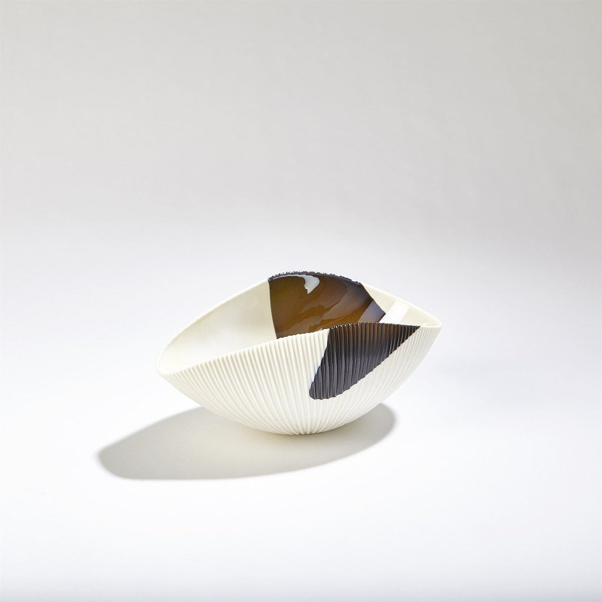 Global Views Pleated Bowl