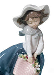 Lladro Pretty Pickings Girl Figurine