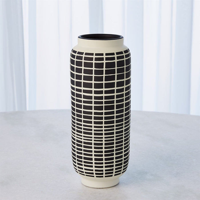 Global Views Graphic Vase - Black/White