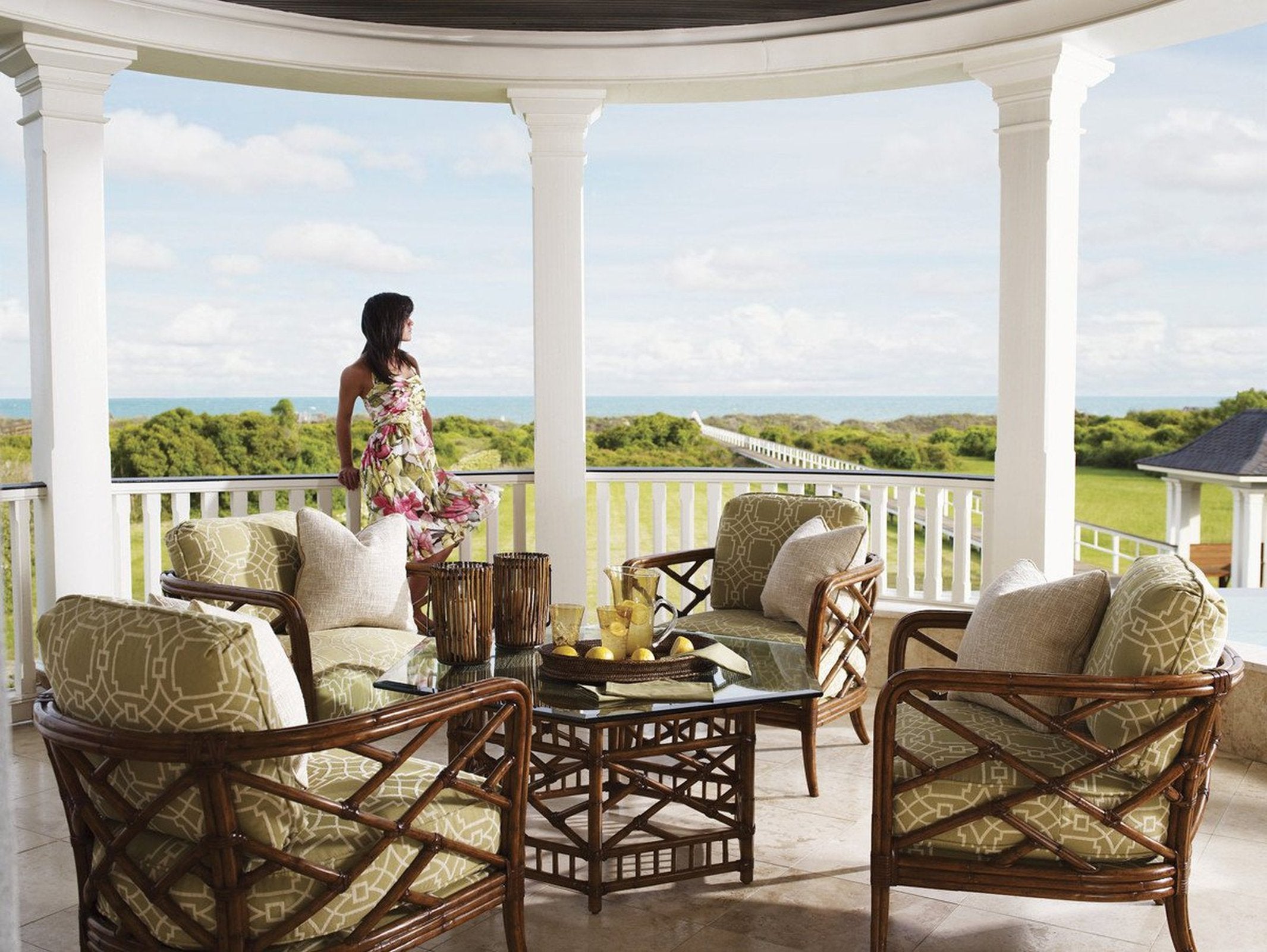 Tommy Bahama Home Island Estate Key Largo Cocktail Table With Glass Top