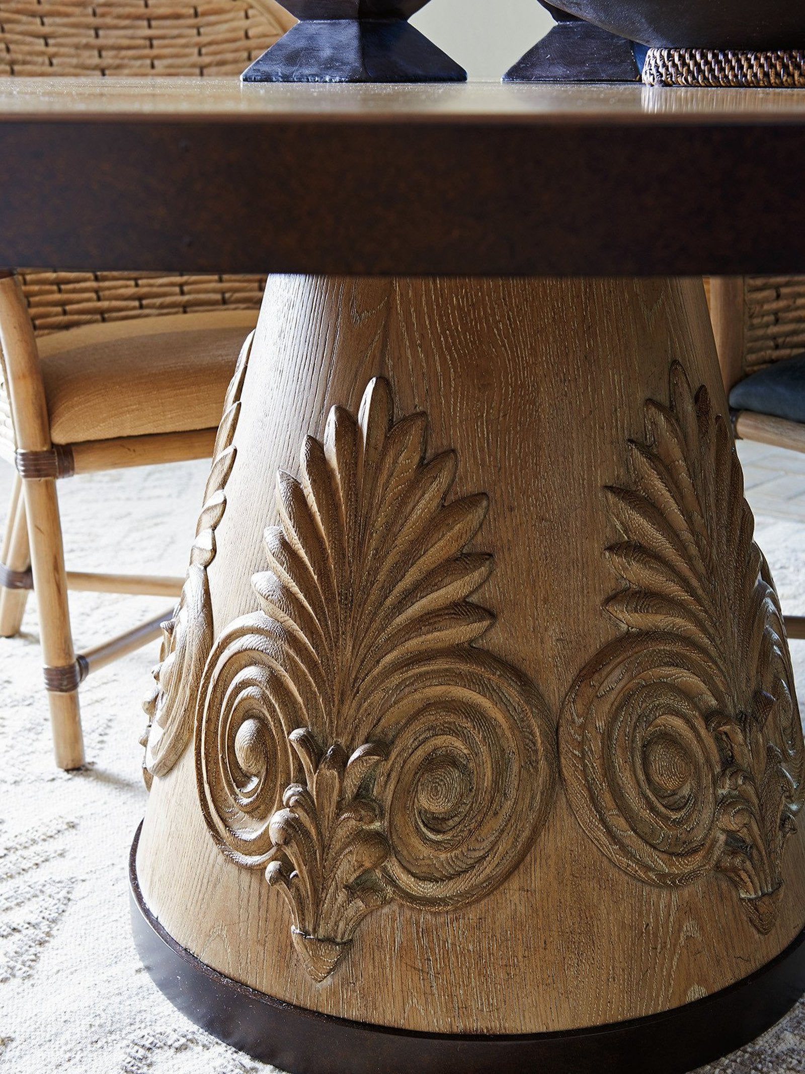 Tommy Bahama Home Los Altos Weston Round Dining Table