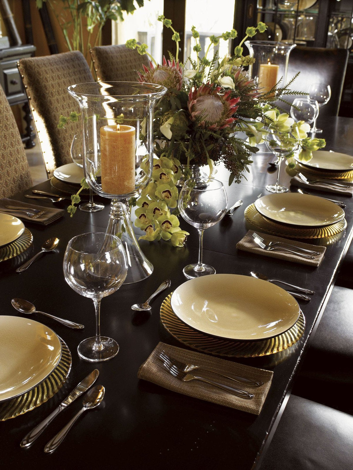 Tommy Bahama Home Kingstown Pembroke Rectangular Dining Table