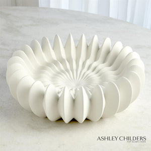 Global Views White Spicchi Line Bowl Matte