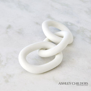 Global Views Matte White Ring Chain