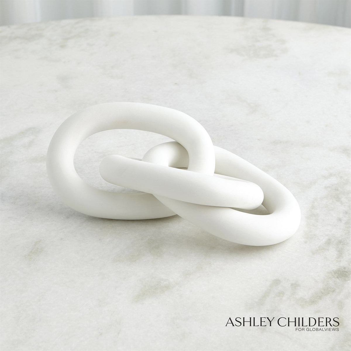 Global Views Matte White Connected Rings