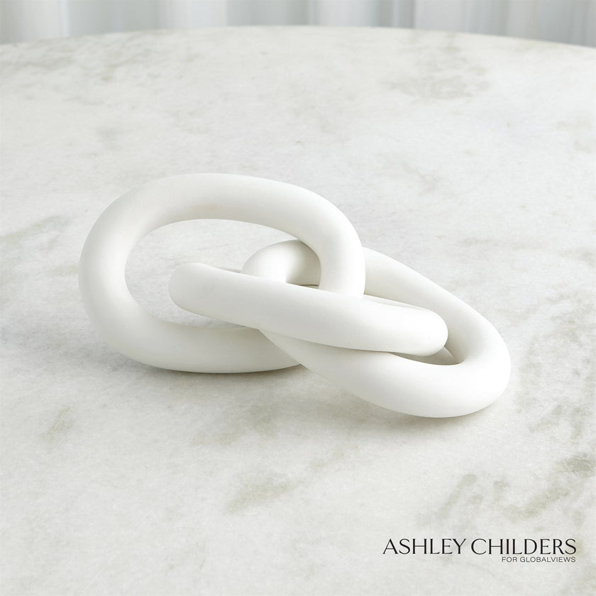 Global Views Matte White Connected Rings