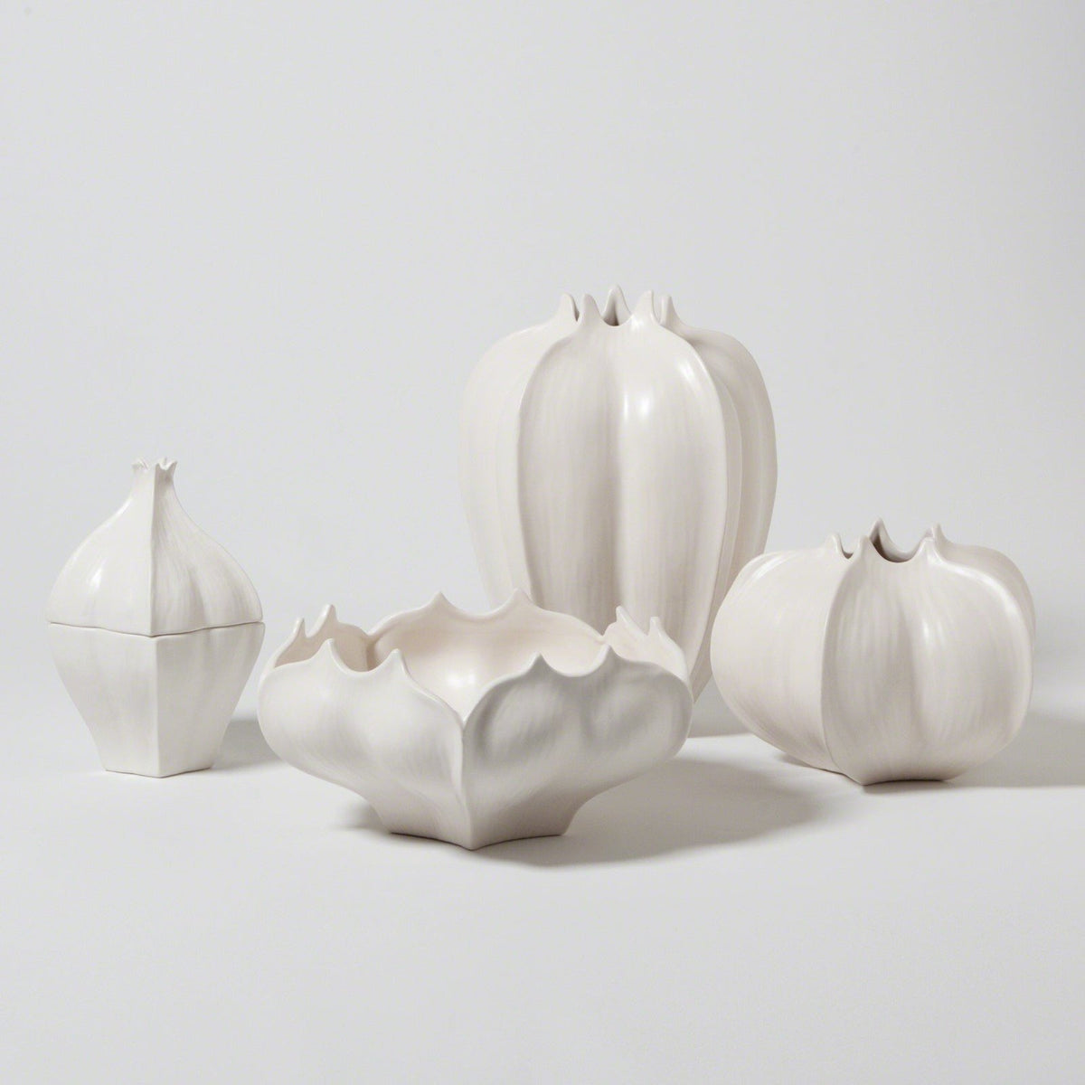 Global Views Star Fruit Vase
