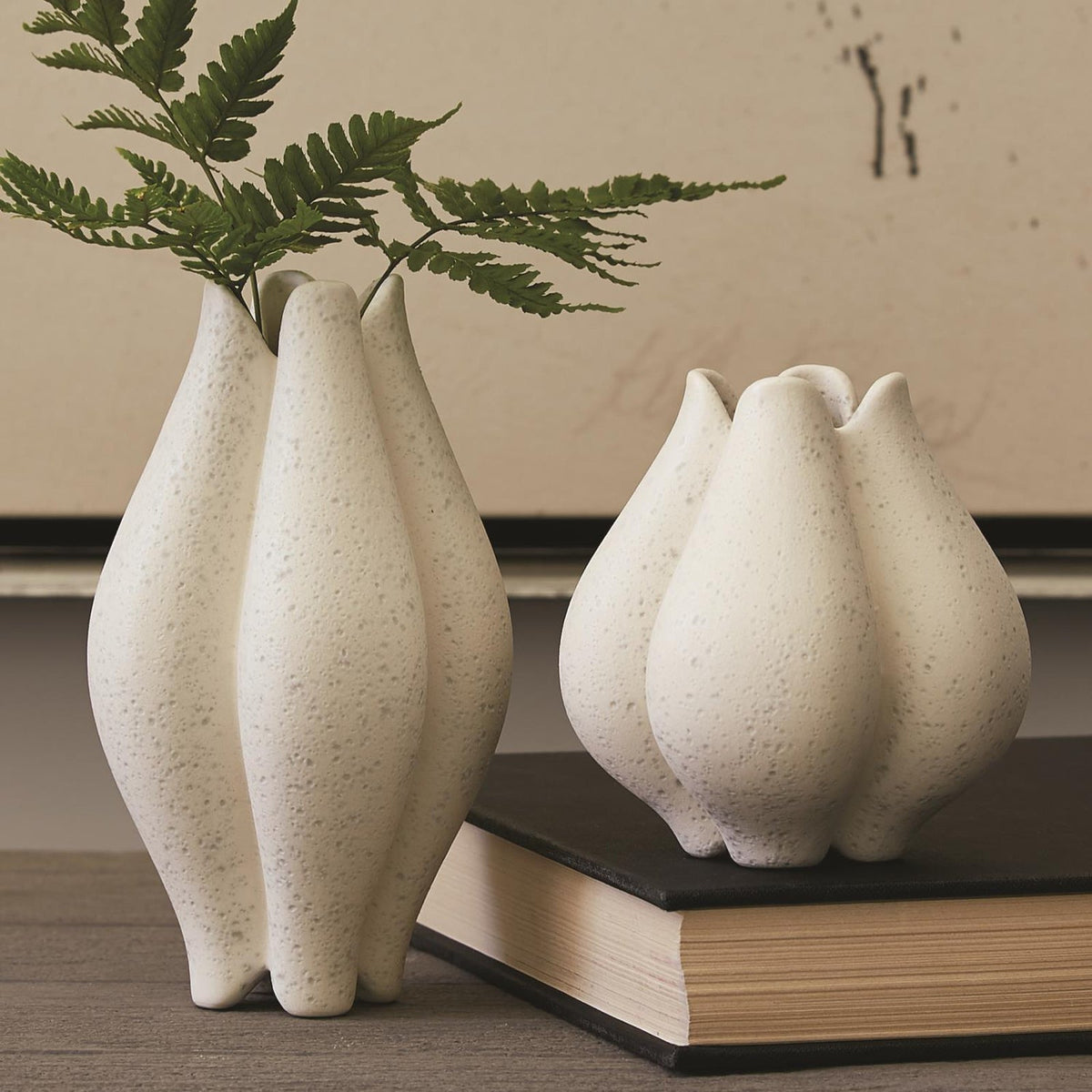 Global Views Mini Pond Vase