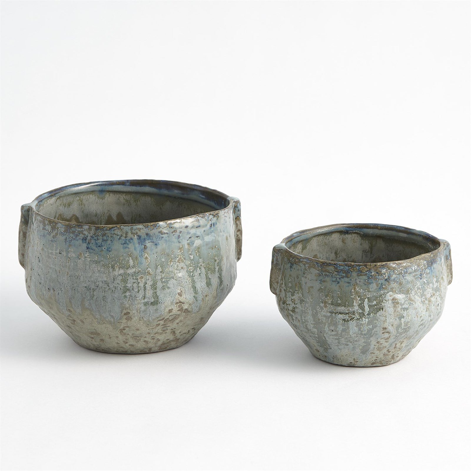 Global Views Pinch Pot Planter Reactive Seaform