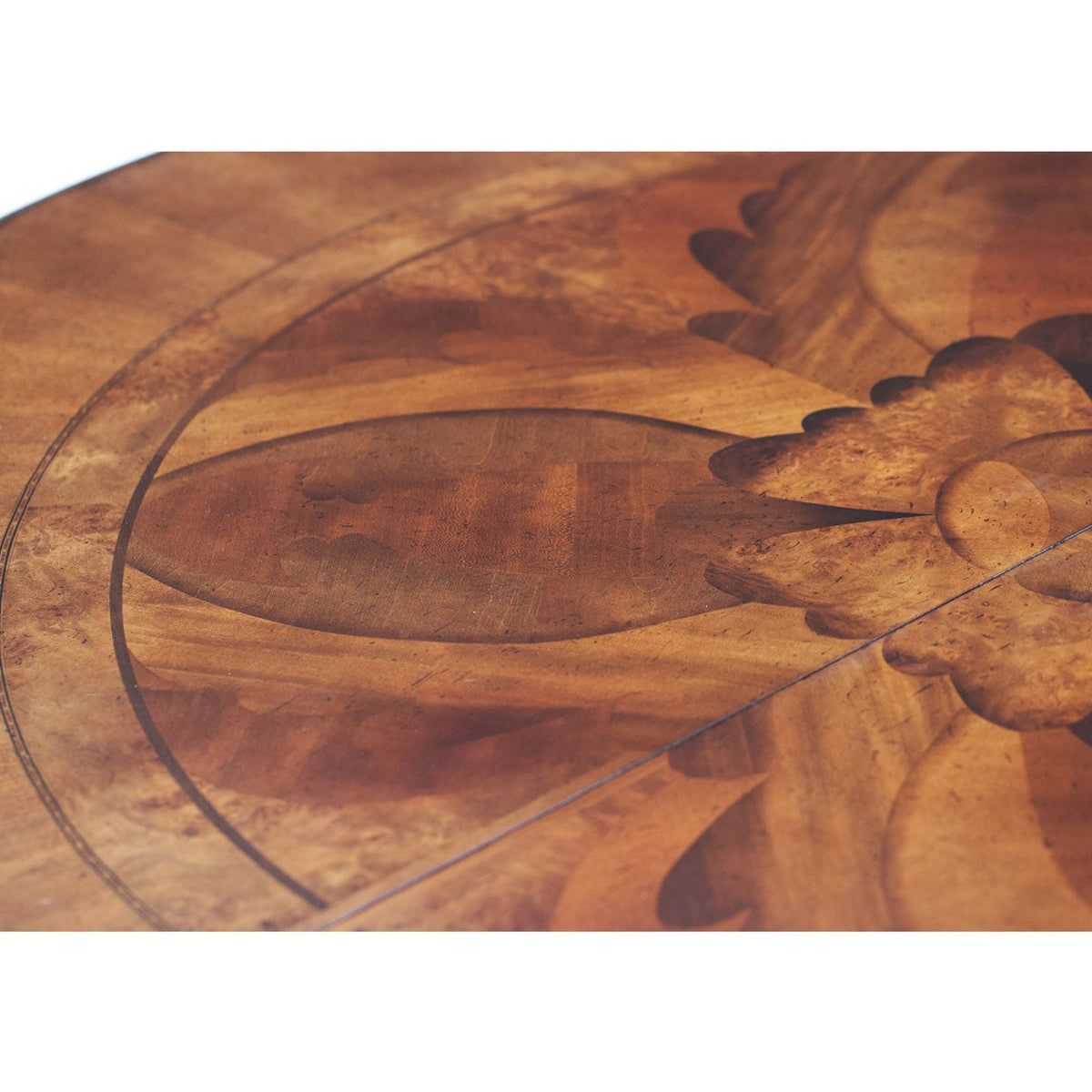Michael Amini Villa Valencia Round Extendable Dining Table