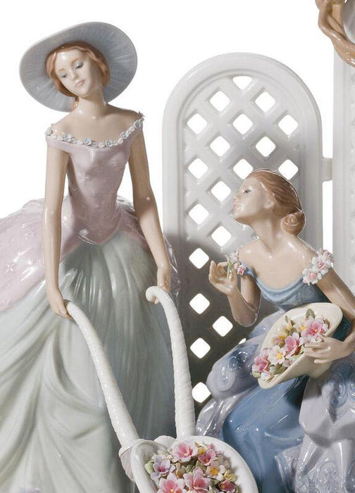 Lladro Garden of Romance Women Figurine Limited Edition