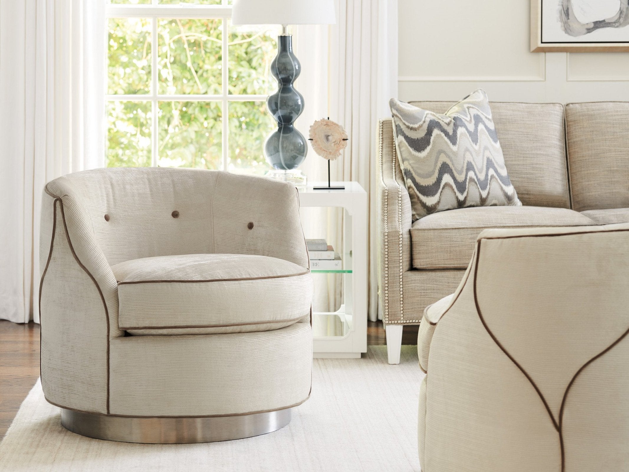 Lexington Avondale Robertson Swivel Chair