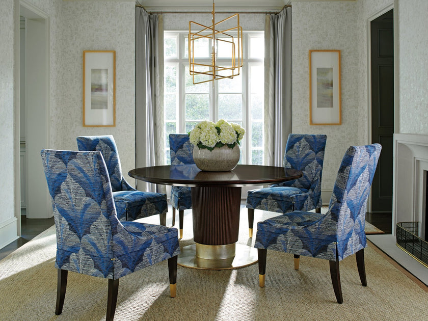 Lexington Carlyle Waldorf Round Dining Table Clearance