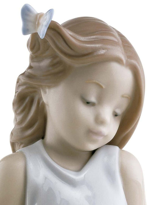 Lladro Friend of The Butterflies Girl Figurine