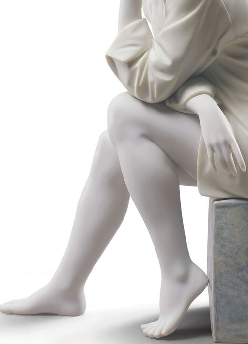 Lladro In My Thoughts Woman Figurine