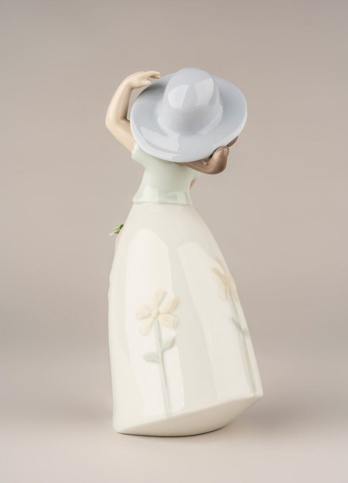Lladro Little Daisy Girl Figurine