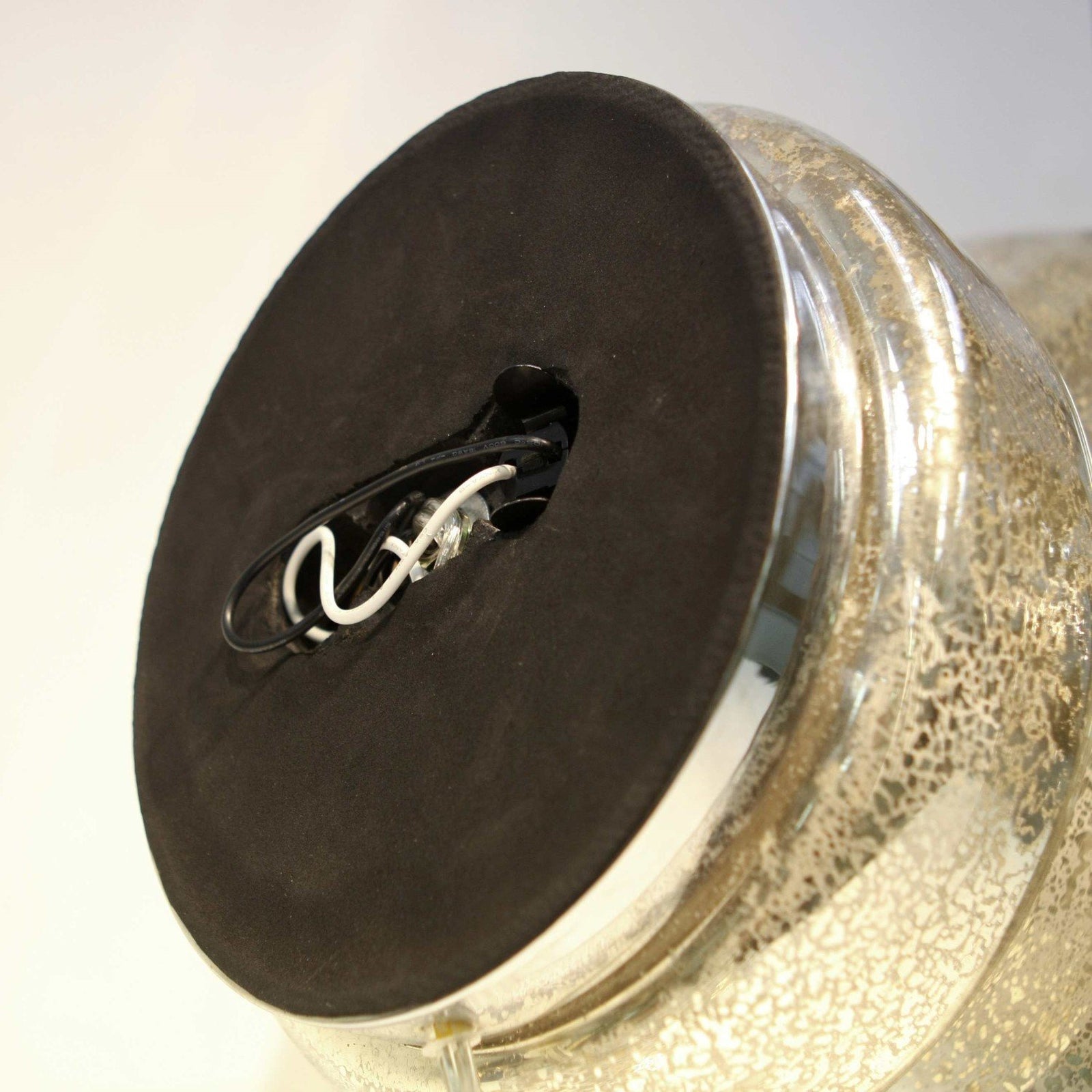 Global Views Inner Light Lamp