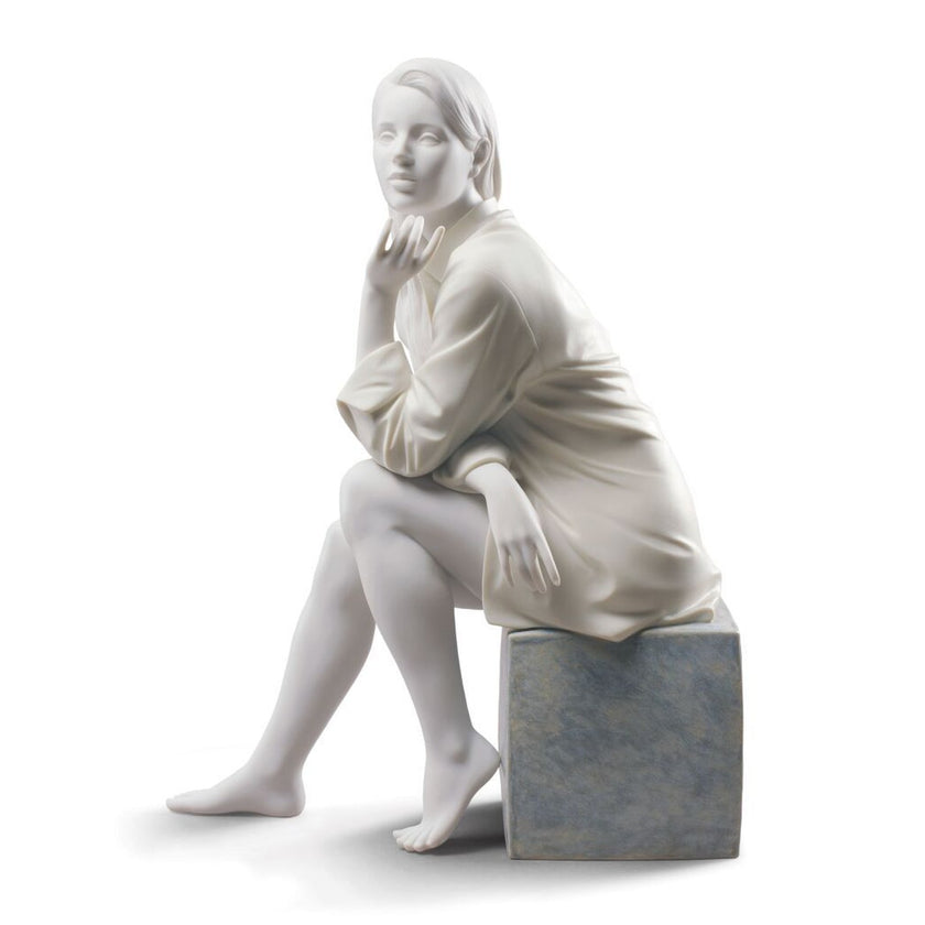 Lladro In My Thoughts Woman Figurine