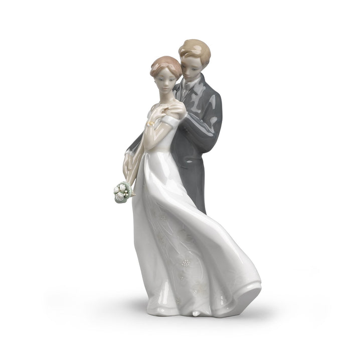 Lladro Everlasting Love Couple Figurine