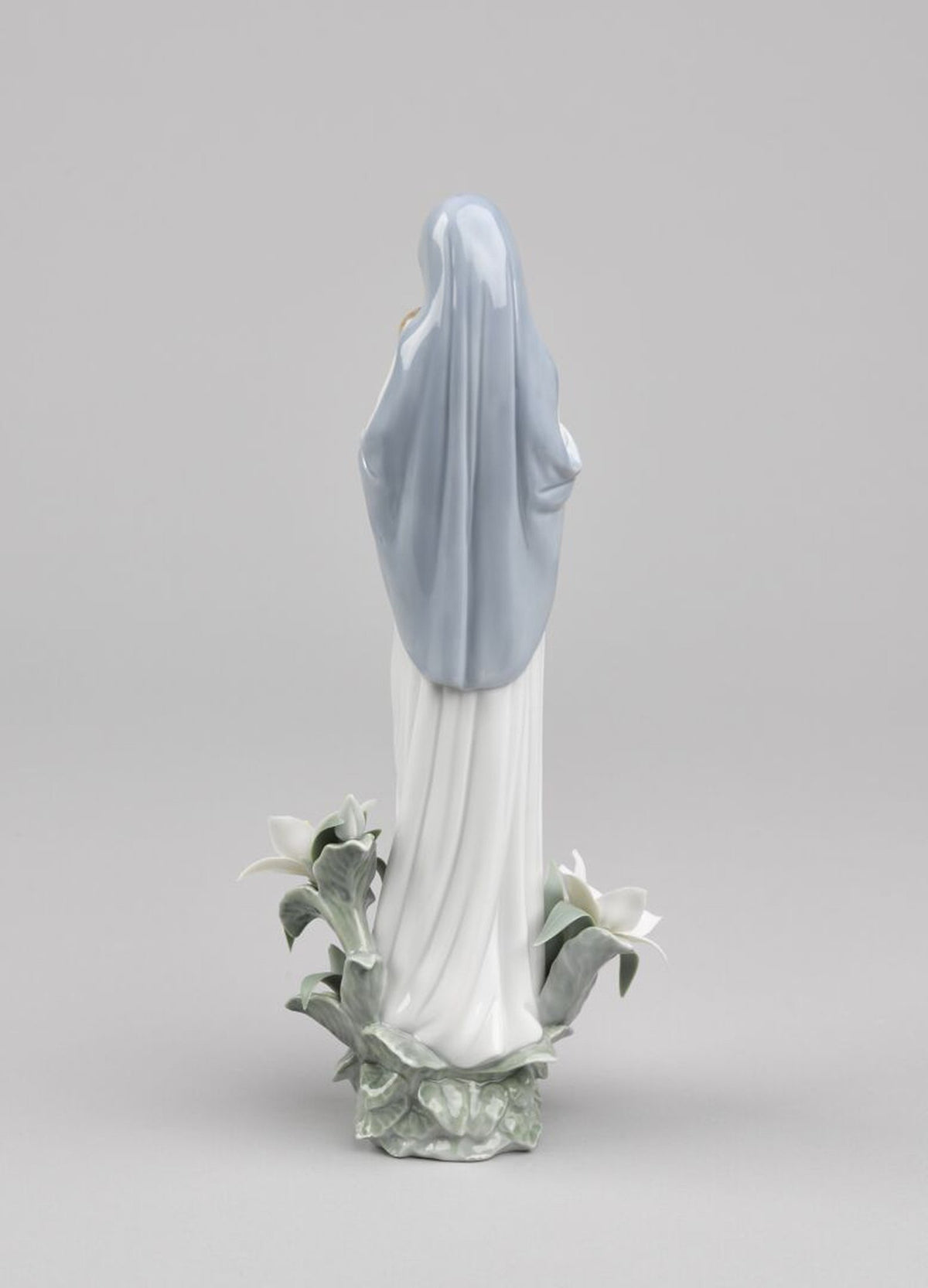 Lladro Madonna of The Flowers Figurine