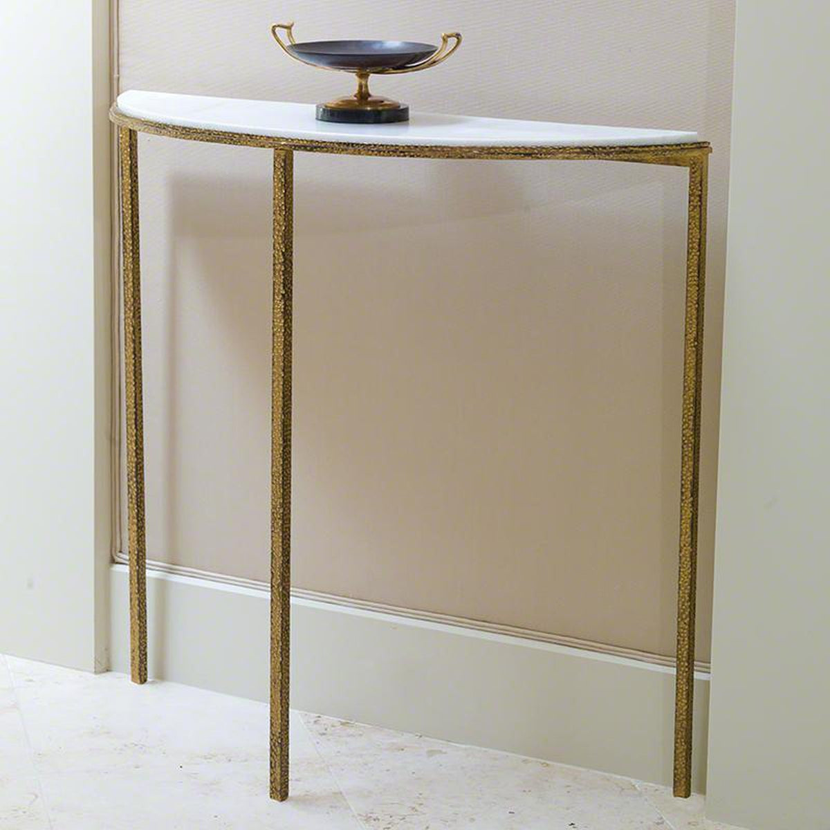 Global Views Hammered Console