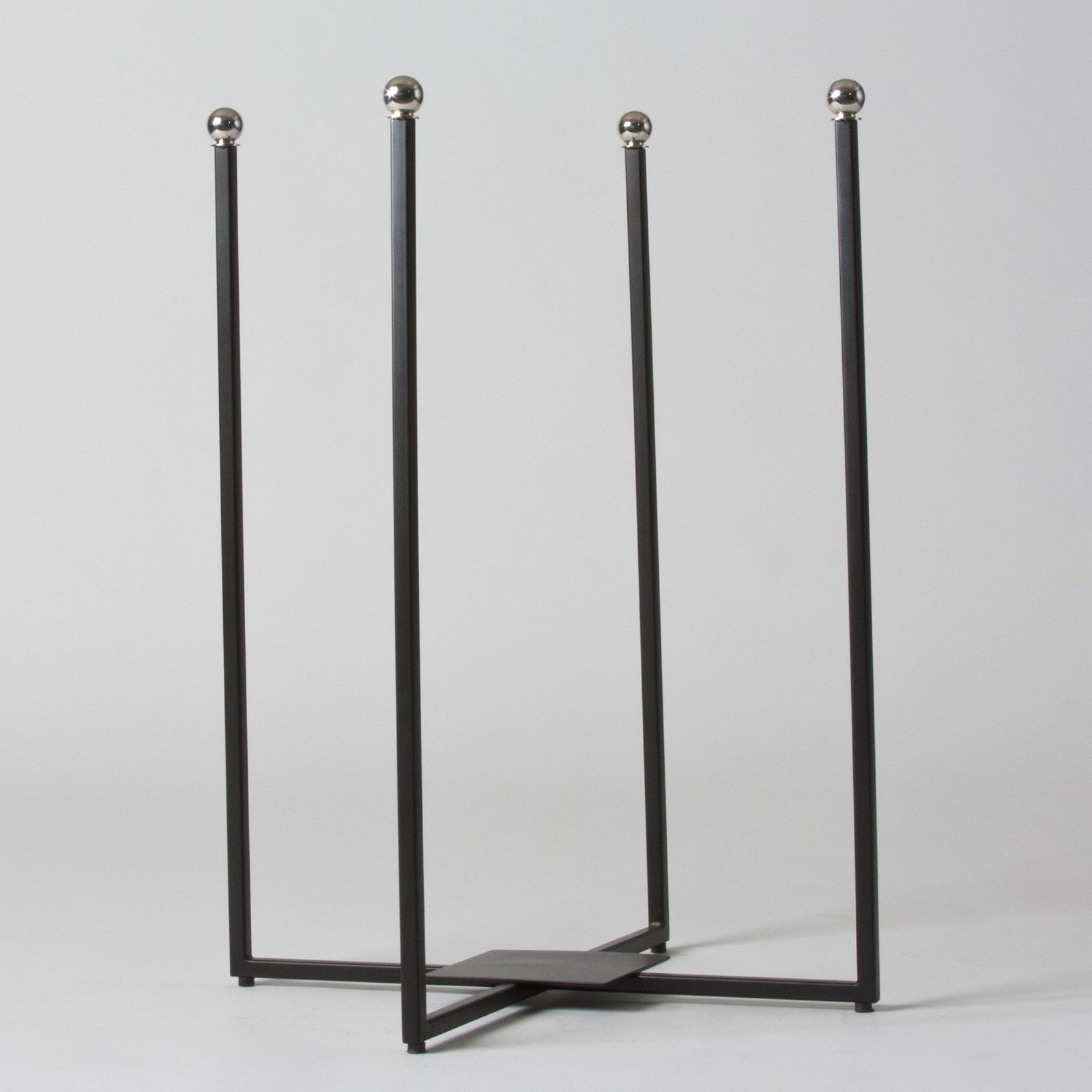 Global Views Small Pillow Fixture