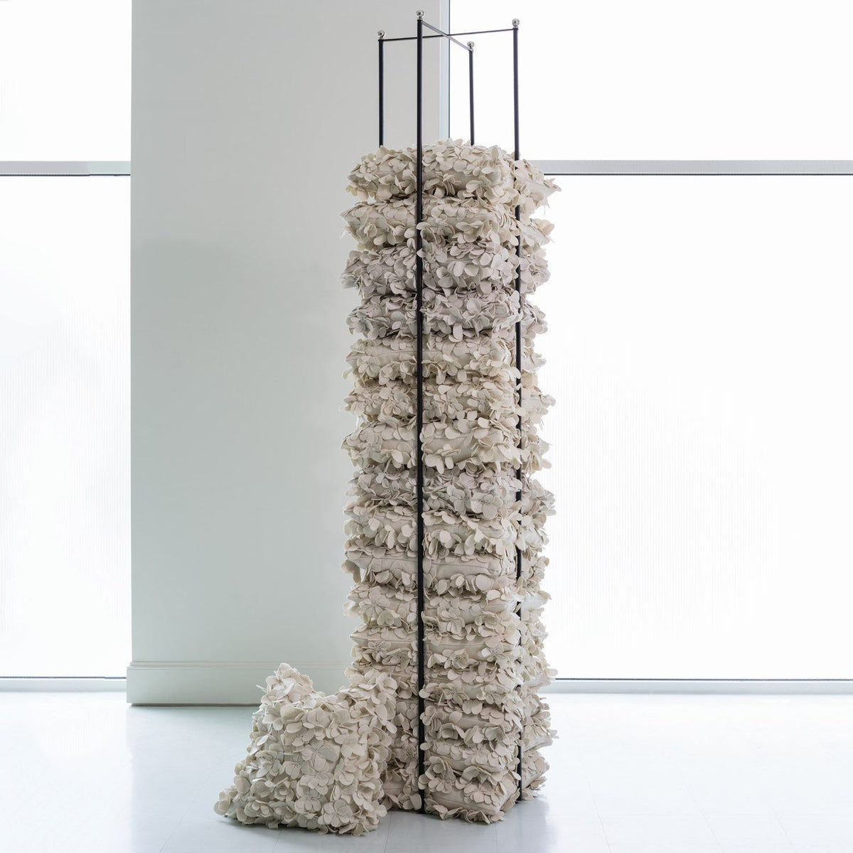 Global Views Tall Pillow Fixture