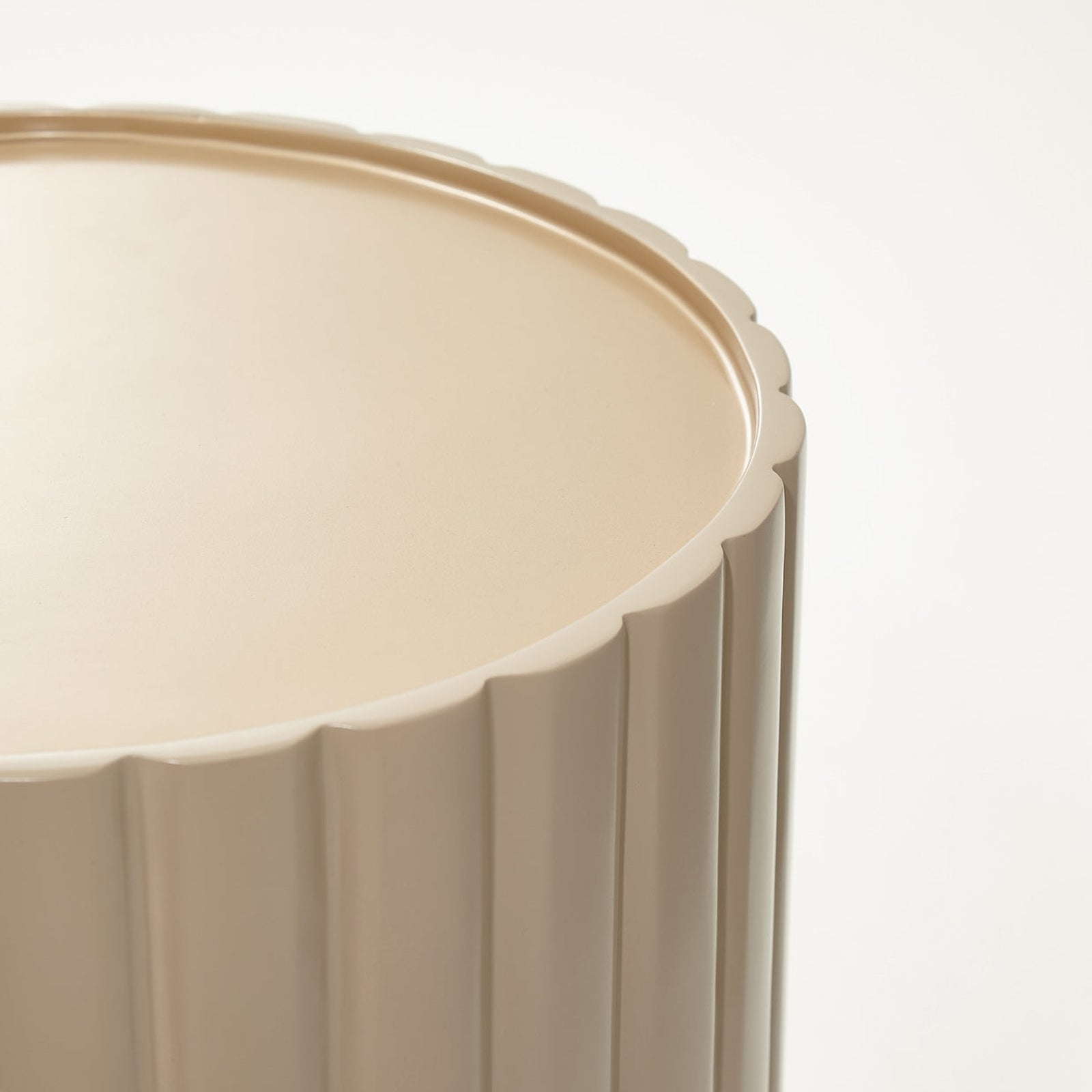 Michael Amini Malibu Crest Round Chairside Table