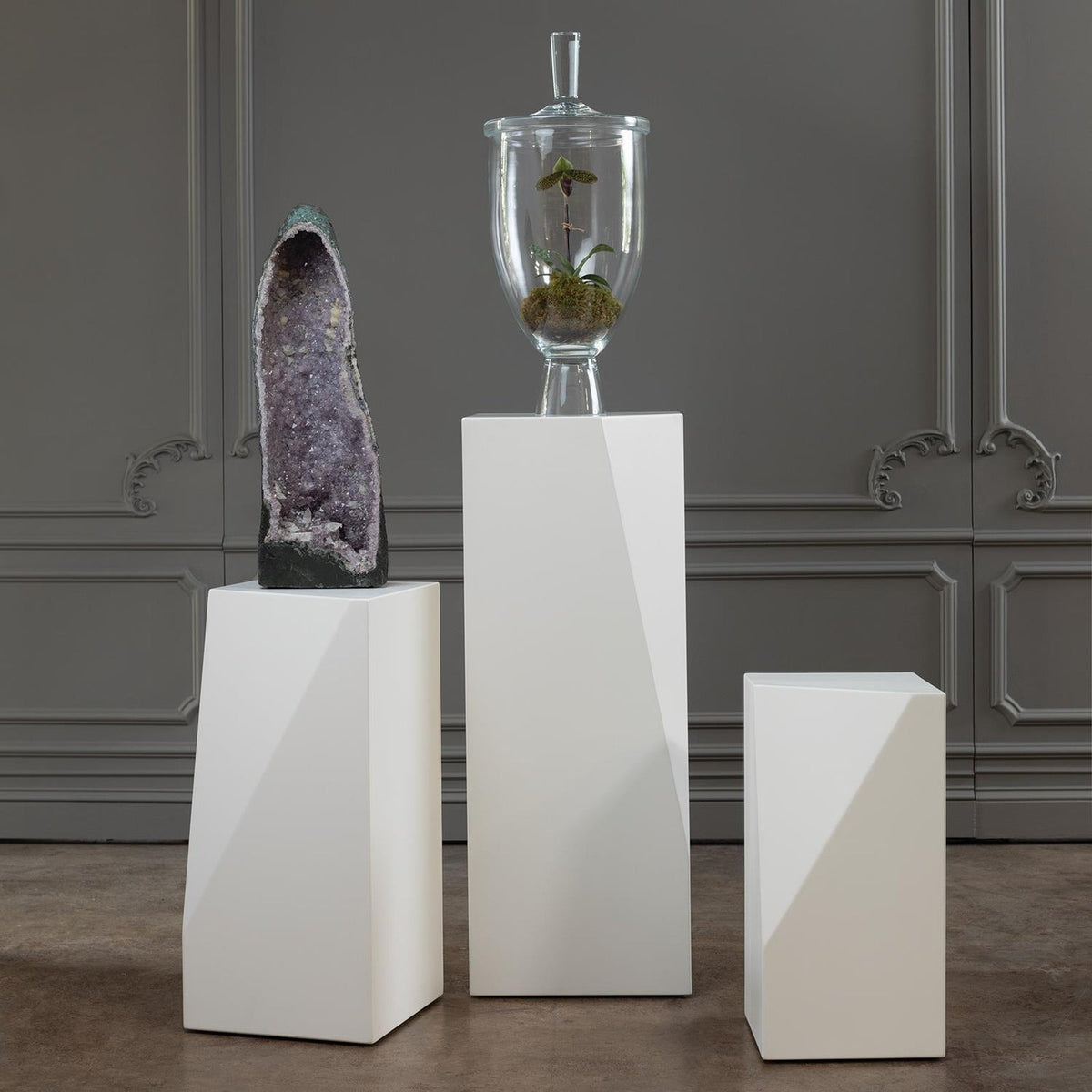 Global Views Facet Pedestal
