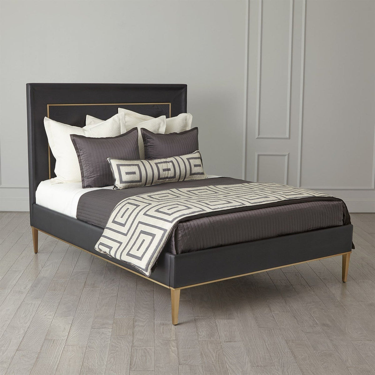Global Views Black Ellipse Bed