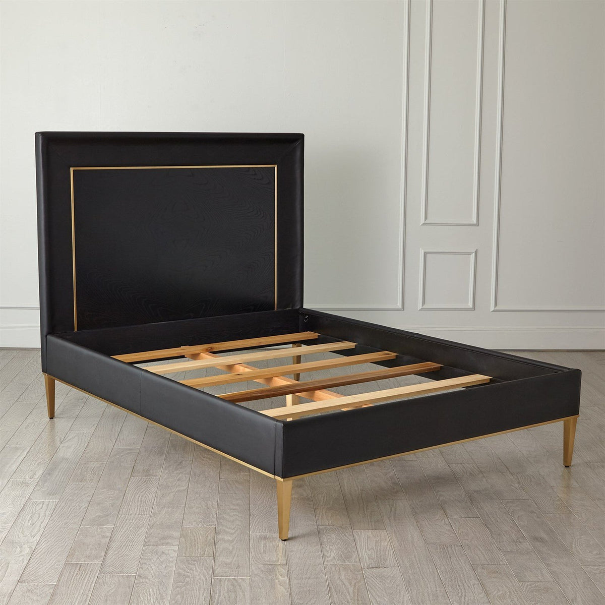 Global Views Black Ellipse Bed